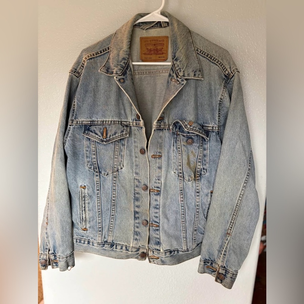 Levi's Medium Wash Denim Jacket